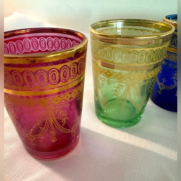 🌈✨ Set of 6 Moroccan Tea Glasses – Colorful, Gilded, & Ready to Party! 💃🍵🌿🌸 - Picture 5 of 16